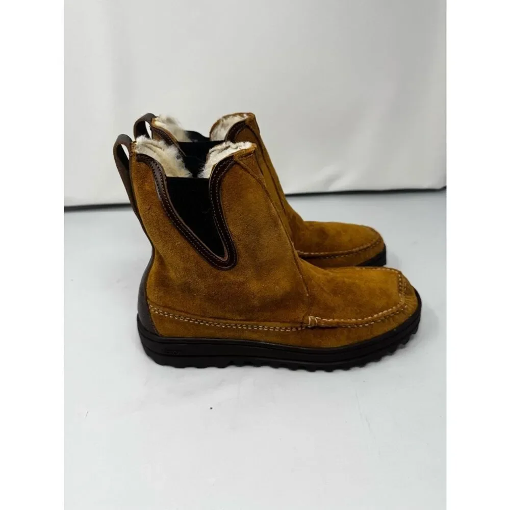 Quoddy Barn Boot Suede 9 NWOT